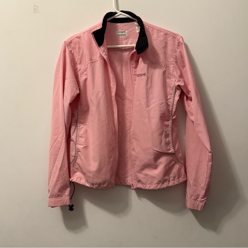 Running Room Fit wear zip up pink jacket Size S